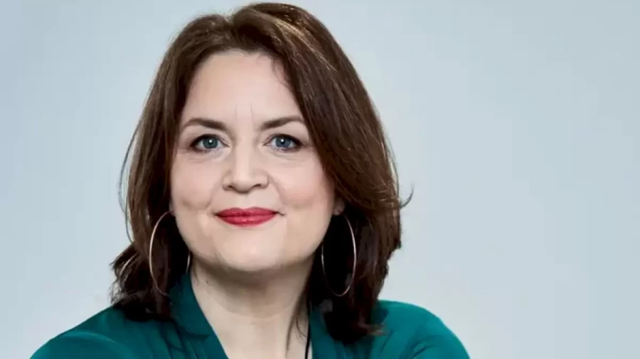 Ruth Jones Net Worth 2023, Age, Height and More